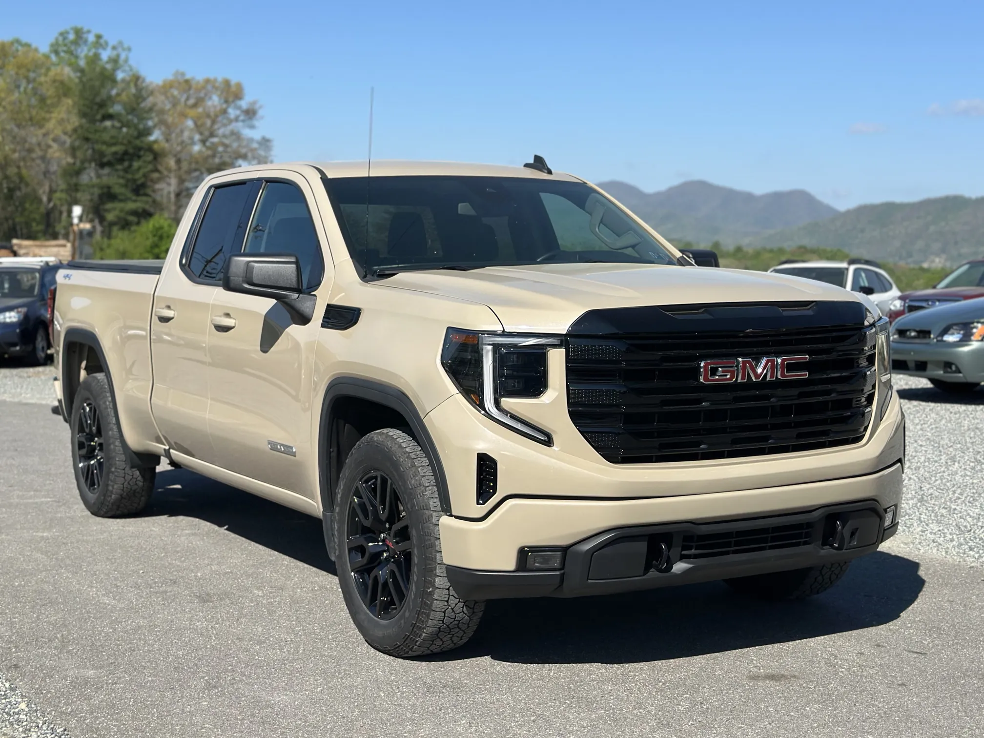 2023 GMC Sierra Elevation-L 1500 4WD Double Cab