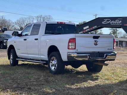 2022 ram 2500 Tradesman 4x4 Crew Cab 6'4" Box