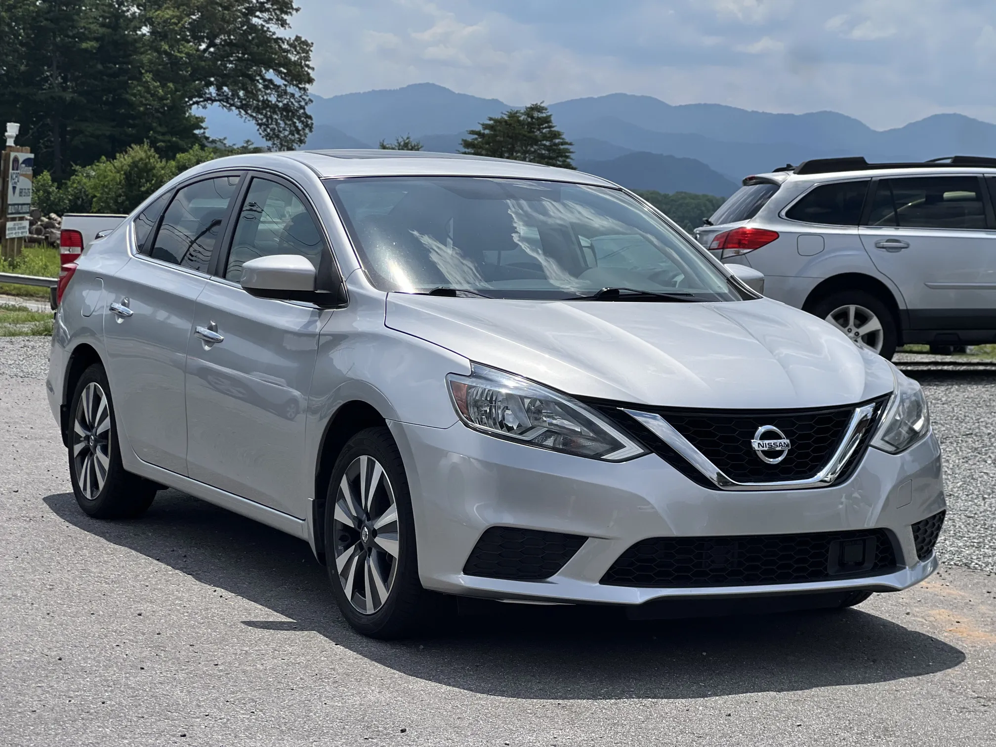 2019 Nissan Sentra SV CVT