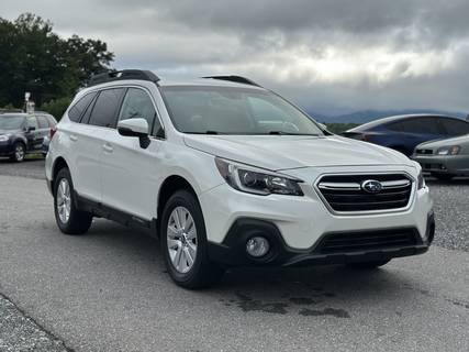 2018 Subaru Outback Premium - White