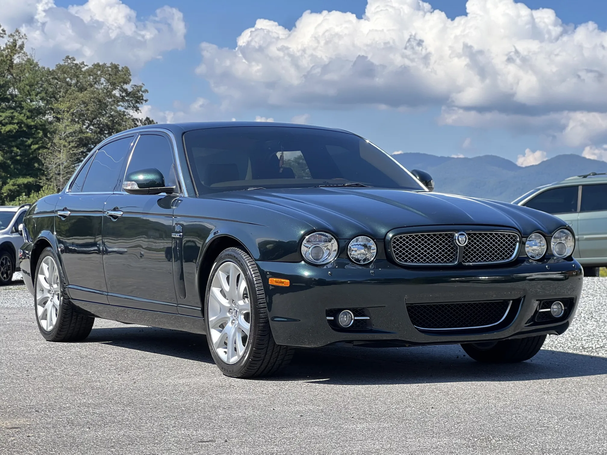 2008 JAGUAR XJ 4dr Sdn XJ8
