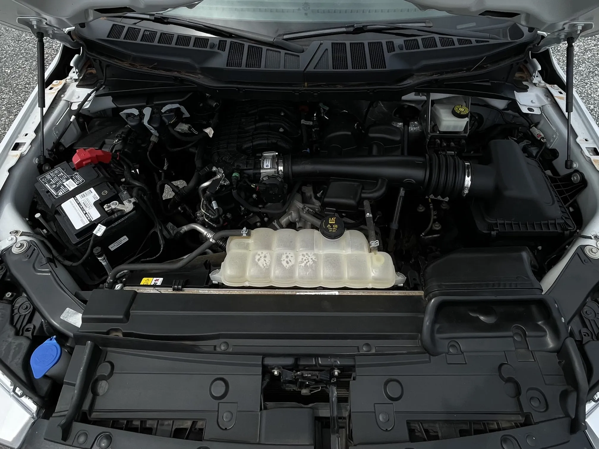 2022 Ford F-150 XL - White