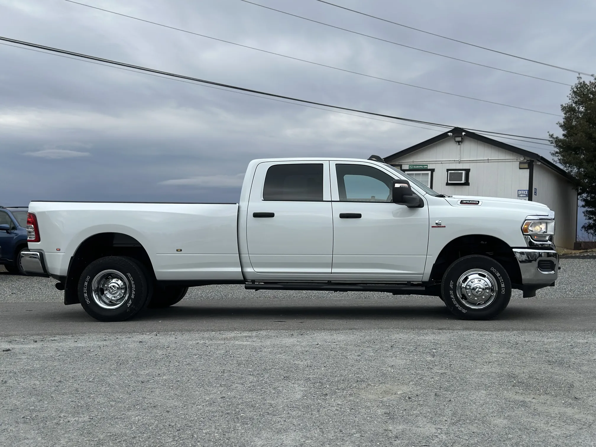 2024 RAM 3500 tradesman 4x4 crew cab 8' box - White