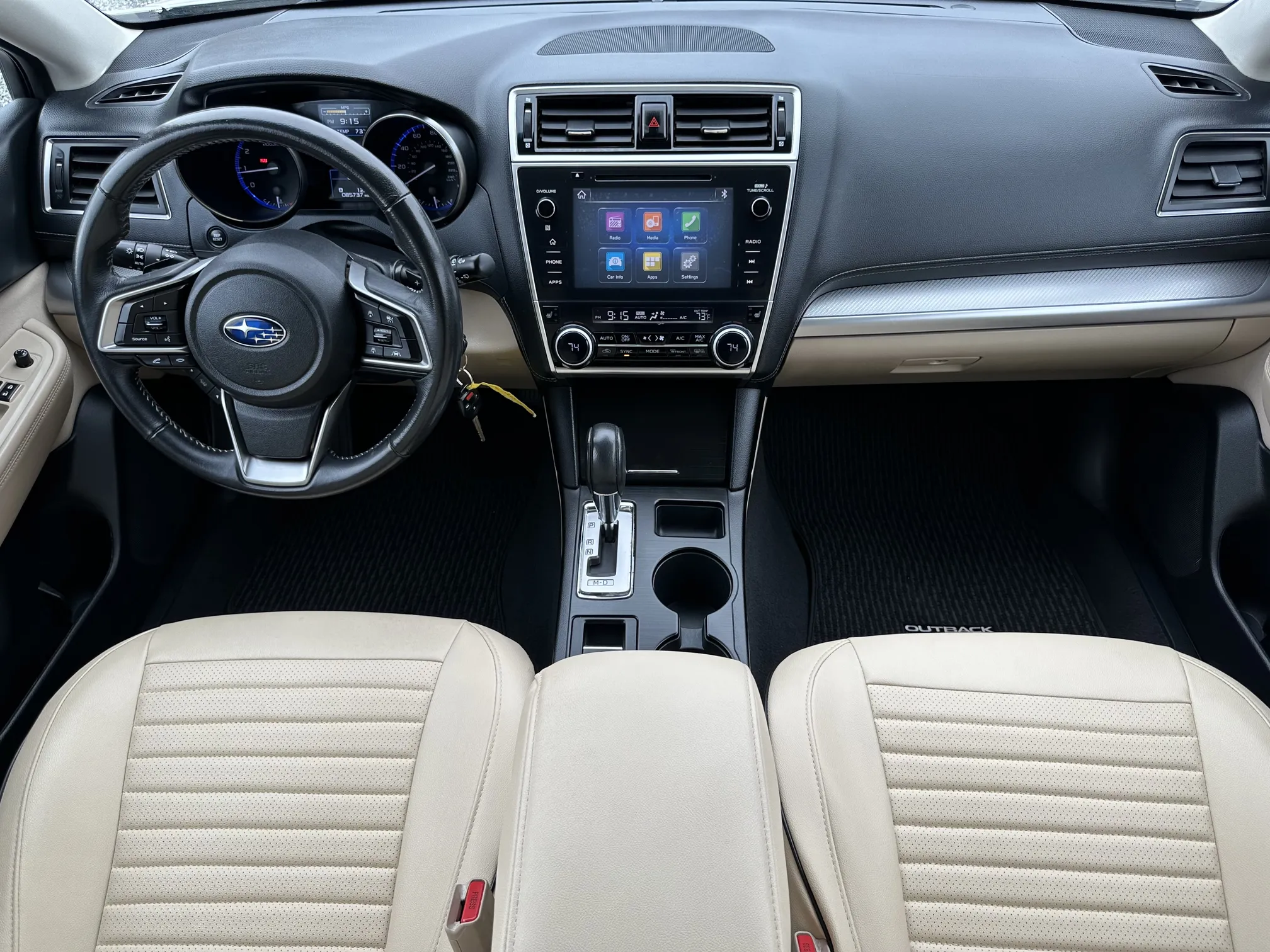 2018 Subaru Outback Premium - White