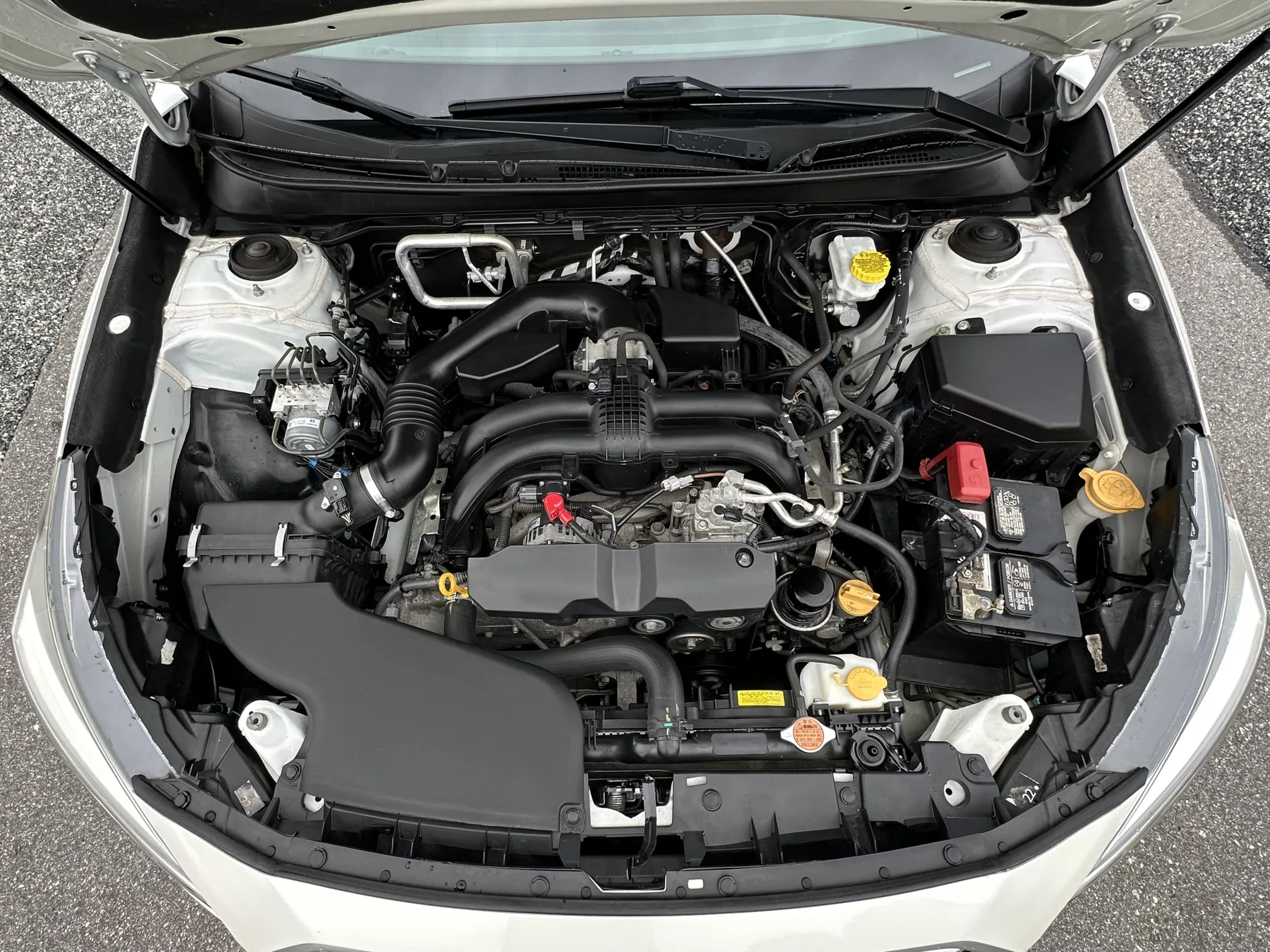2018 Subaru Outback Premium - White