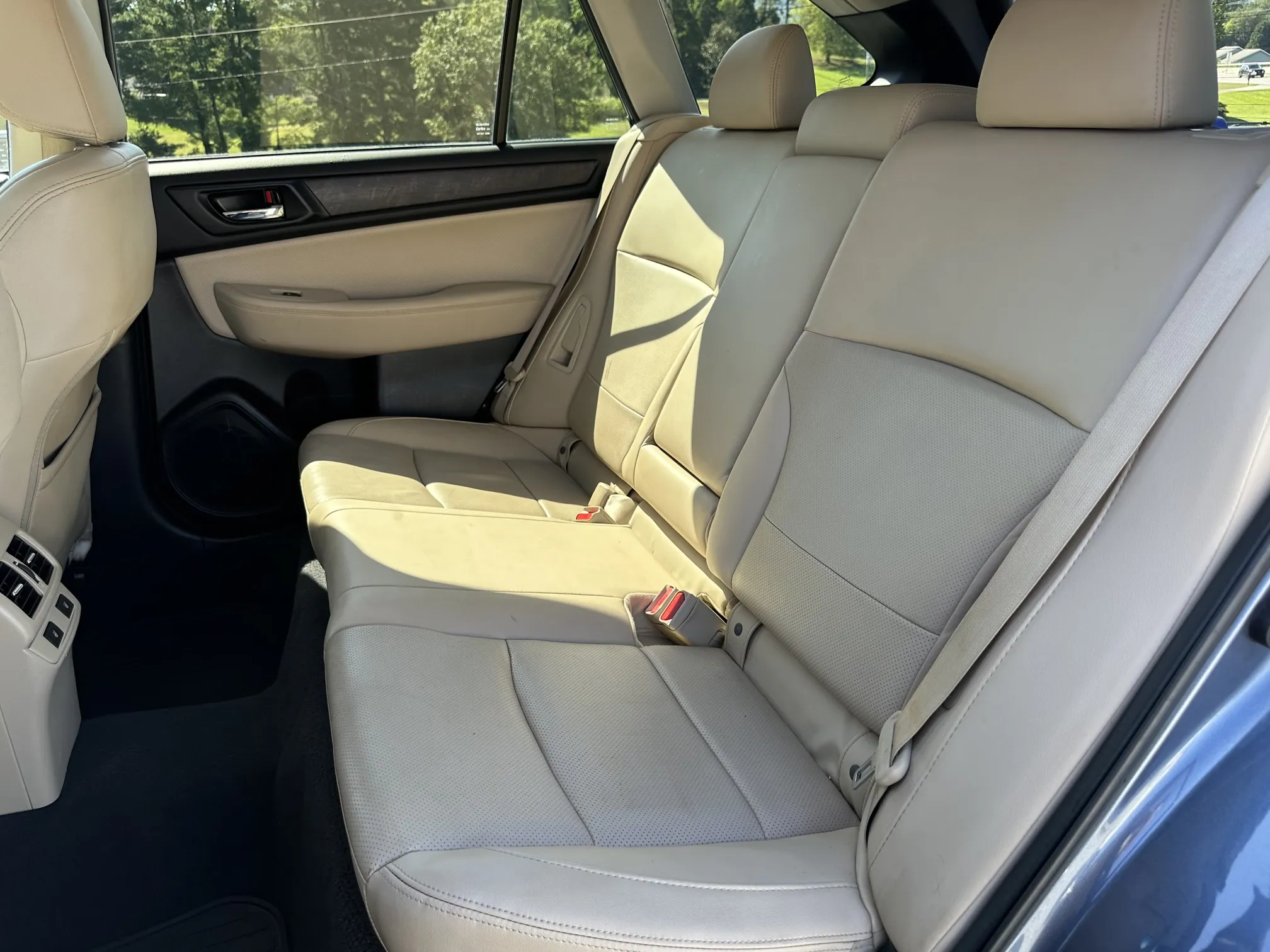 Rear seat
