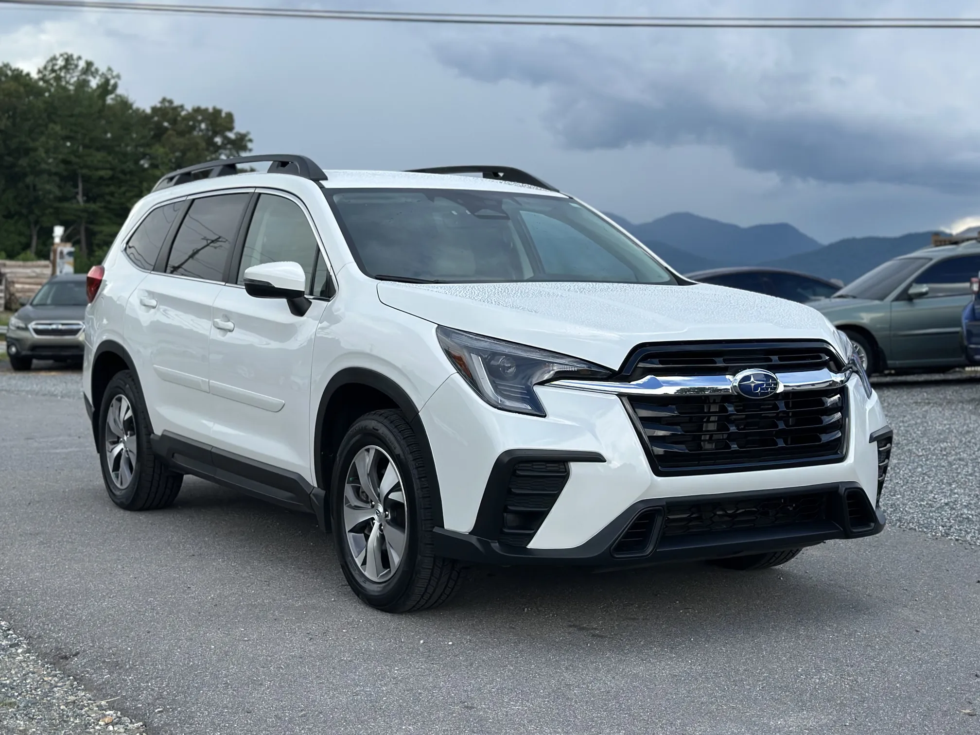 2023 Subaru Ascent Premium - White