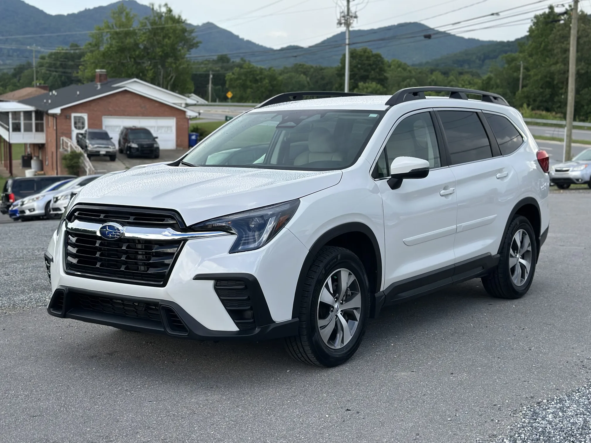 2023 Subaru Ascent Premium - White