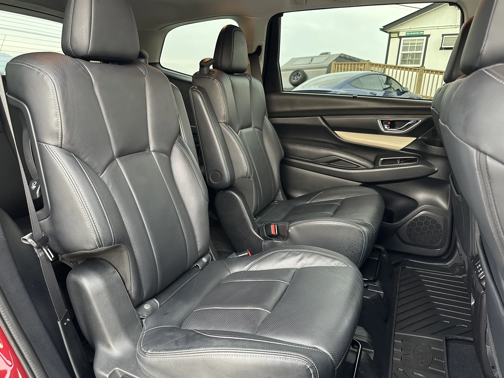 Rear seat