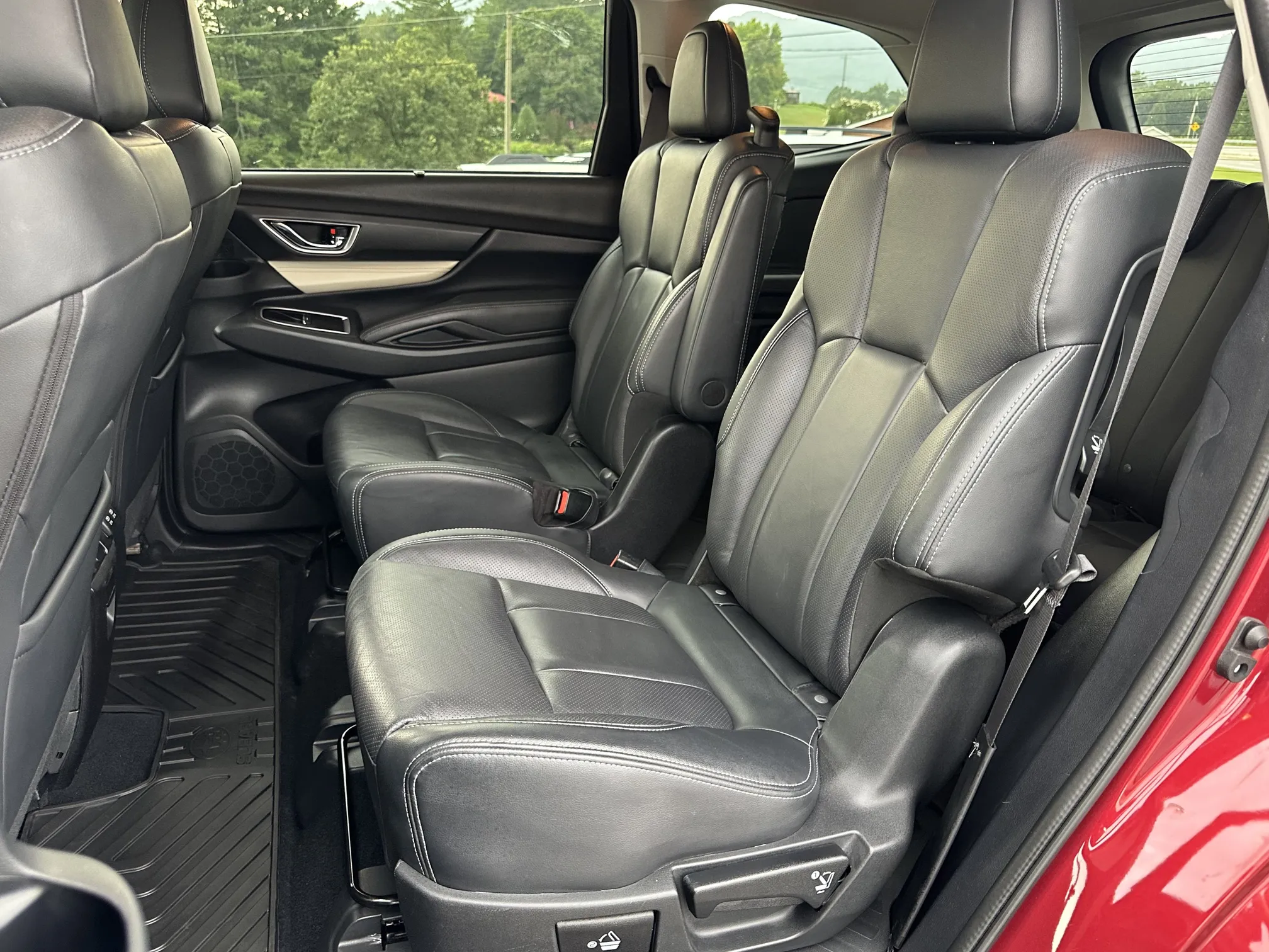 Rear seat