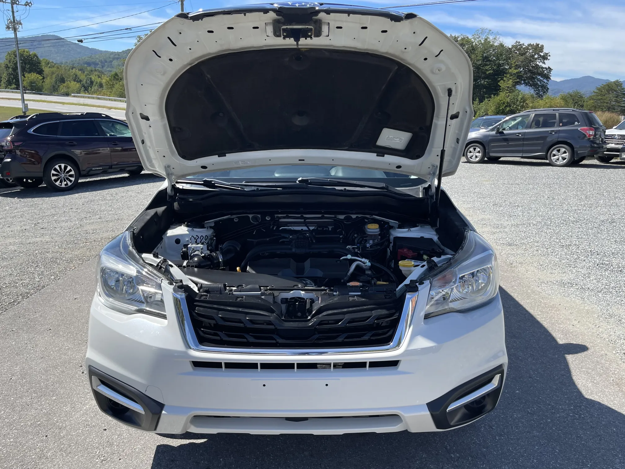 2018 Subaru Forester Premium - White