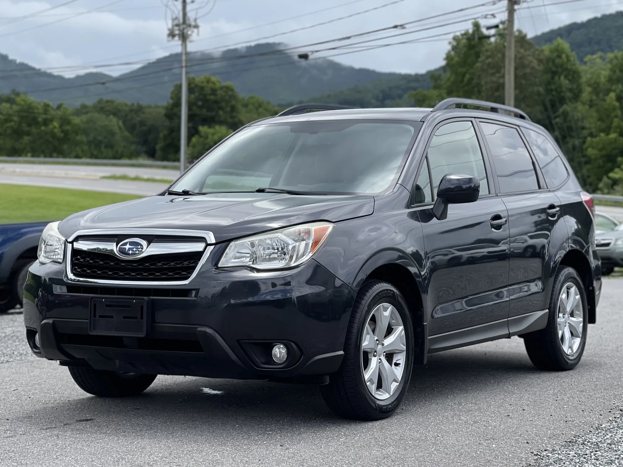 2014 Subaru Forester Premium - Gray