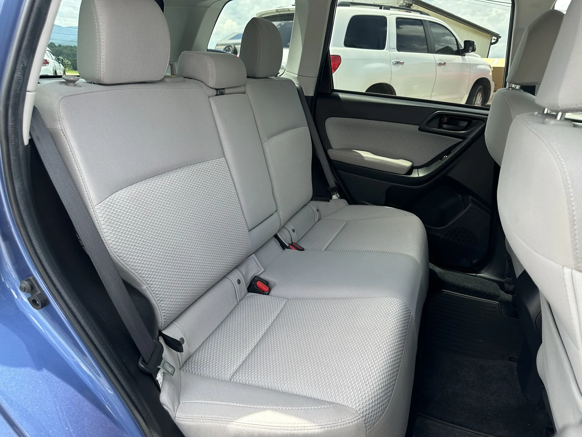 2018 Subaru Forester Premium - Blue