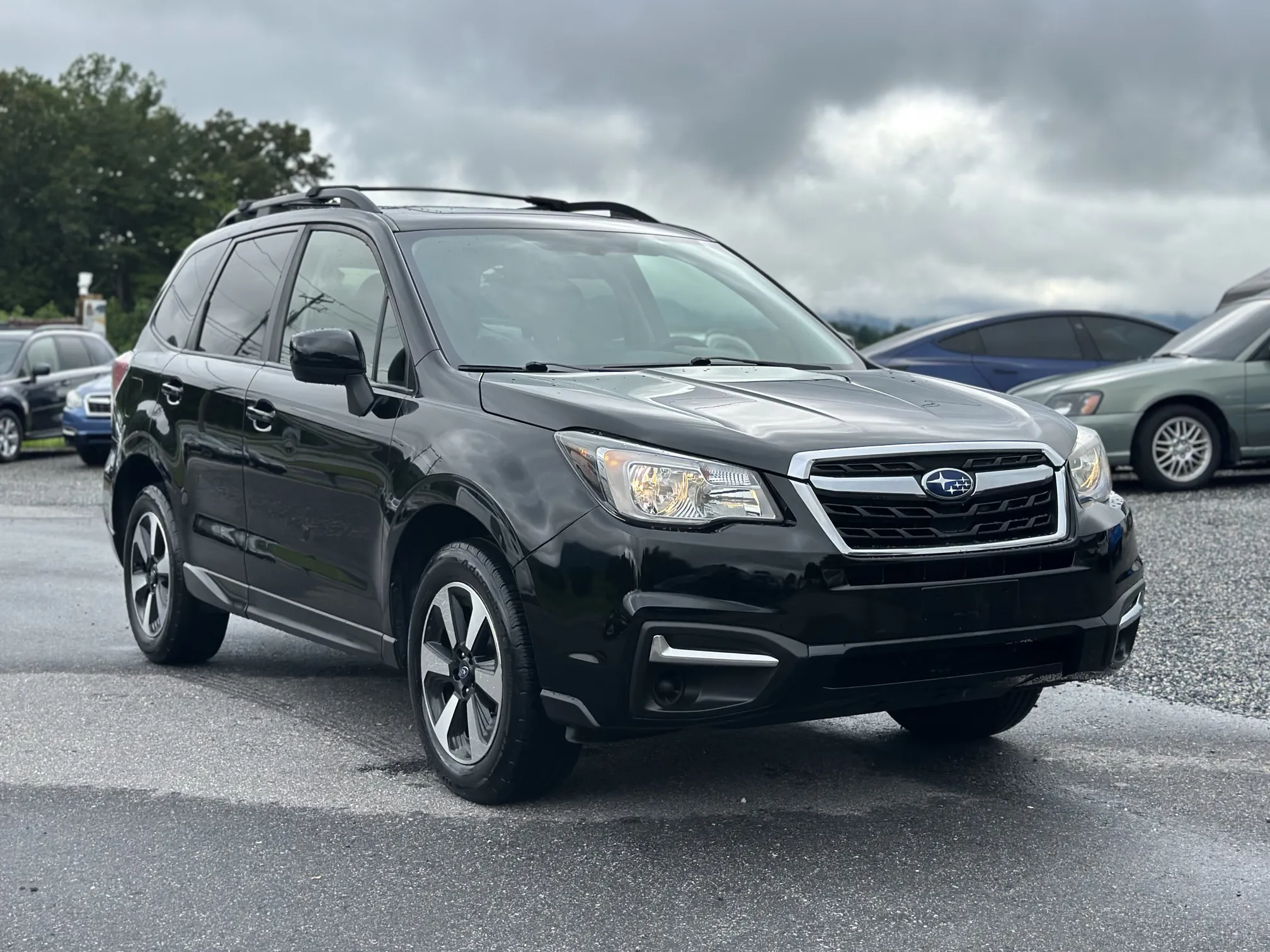 2017 Subaru Forester Premium - Black