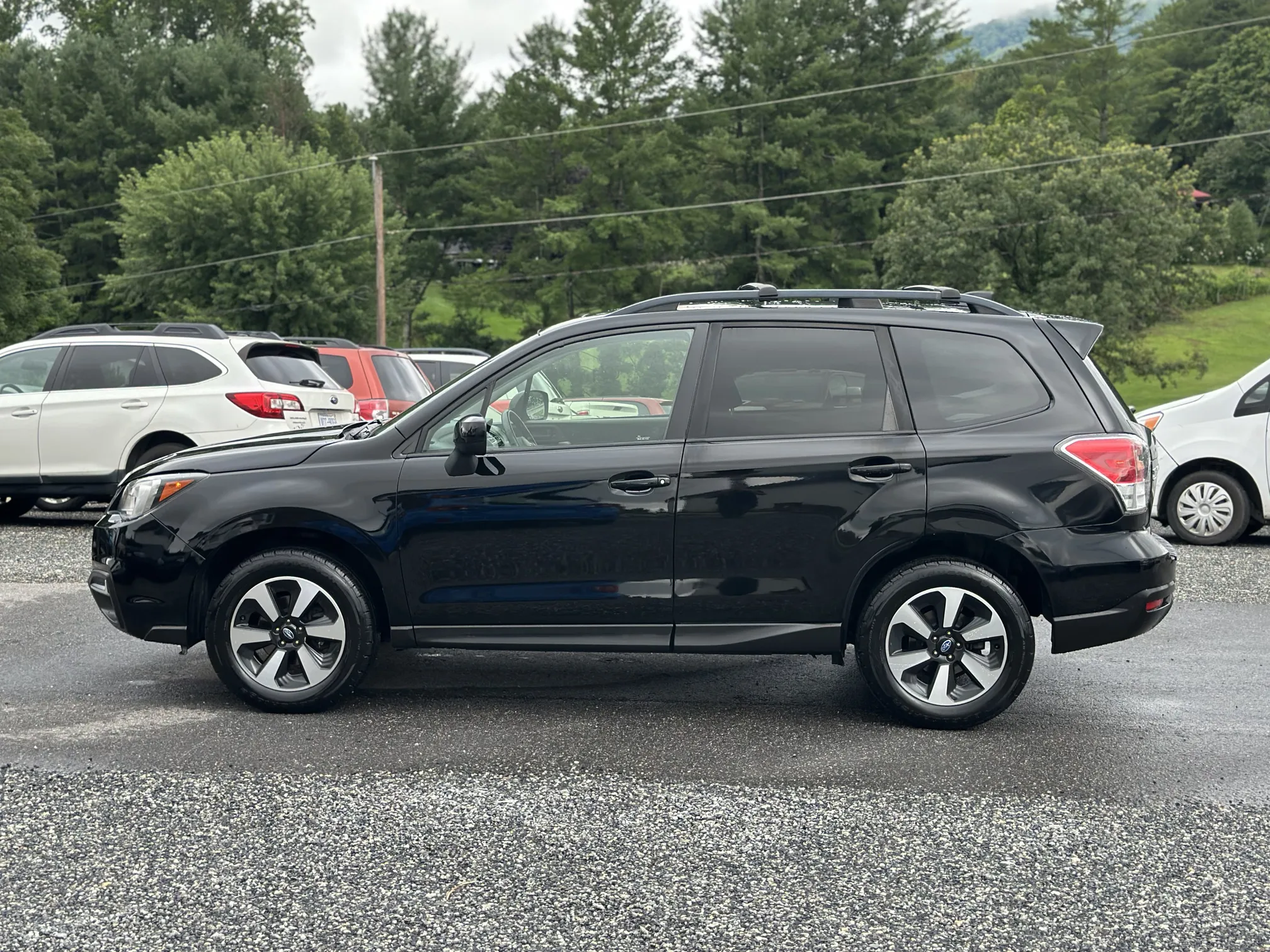 2017 Subaru Forester Premium - Black
