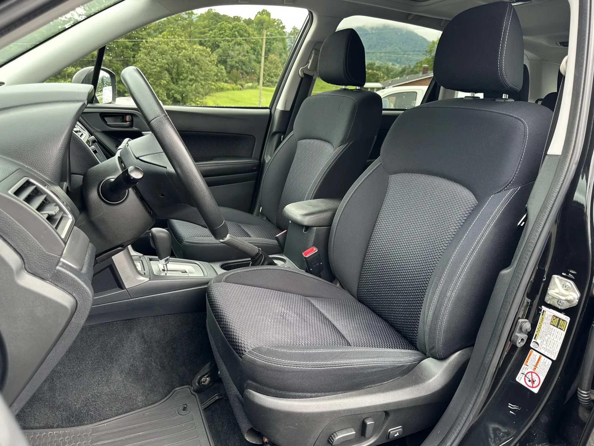 2017 Subaru Forester Premium - Black