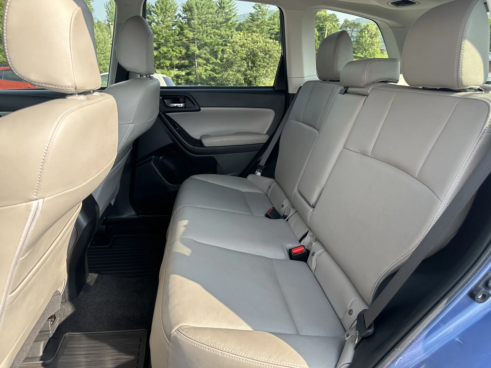 Rear seat
