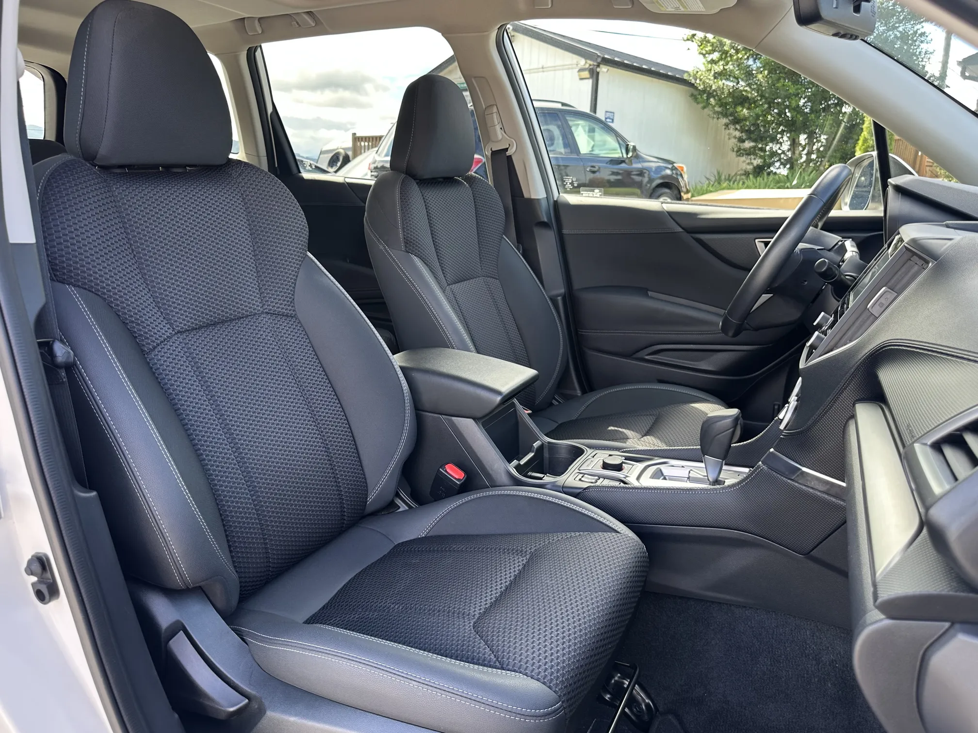 2024 Subaru Forester Premium - White