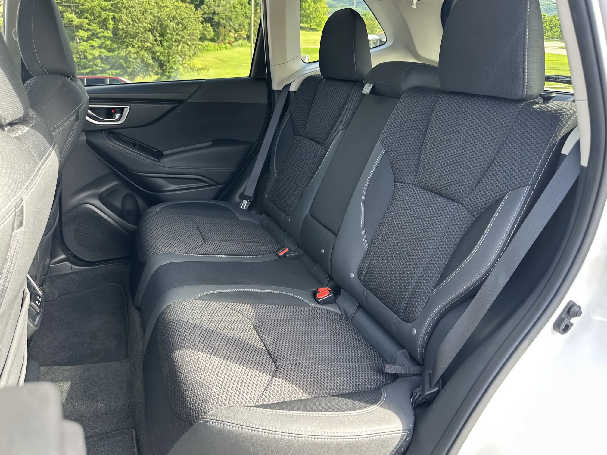 2024 Subaru Forester Premium - White
